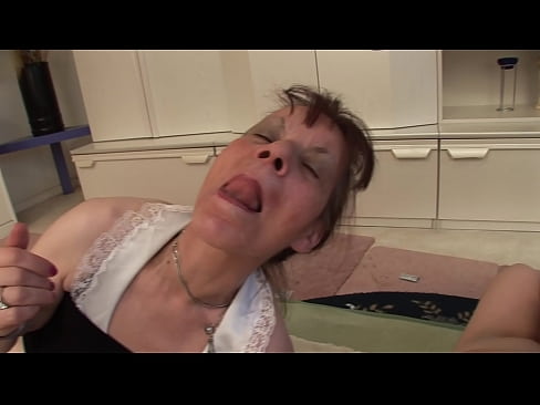 ❤️ Två mormödrar och en farfar har en trekant ❤️❌ Fucking at sv.ixiporn-com.ru ️❤